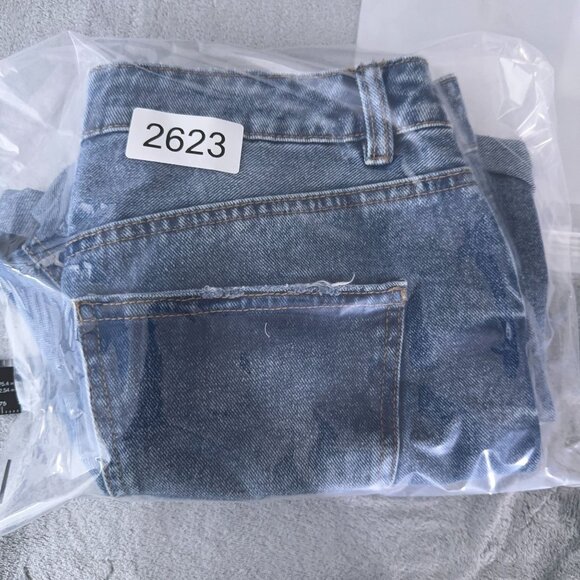 Refuge Denim Mom Shorts Womens Size 03 High Rise Distressed Dark Wash Blue - Picture 9 of 9